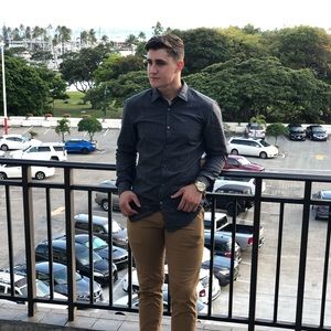 Meet your Posher, Christian